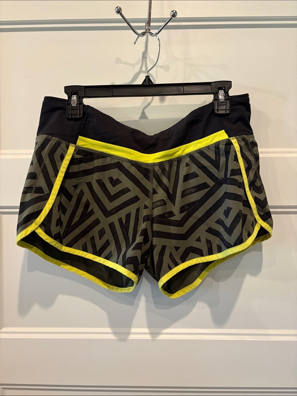 lululemon athletica Black & Yellow-Trim Geometric Athletic Shorts